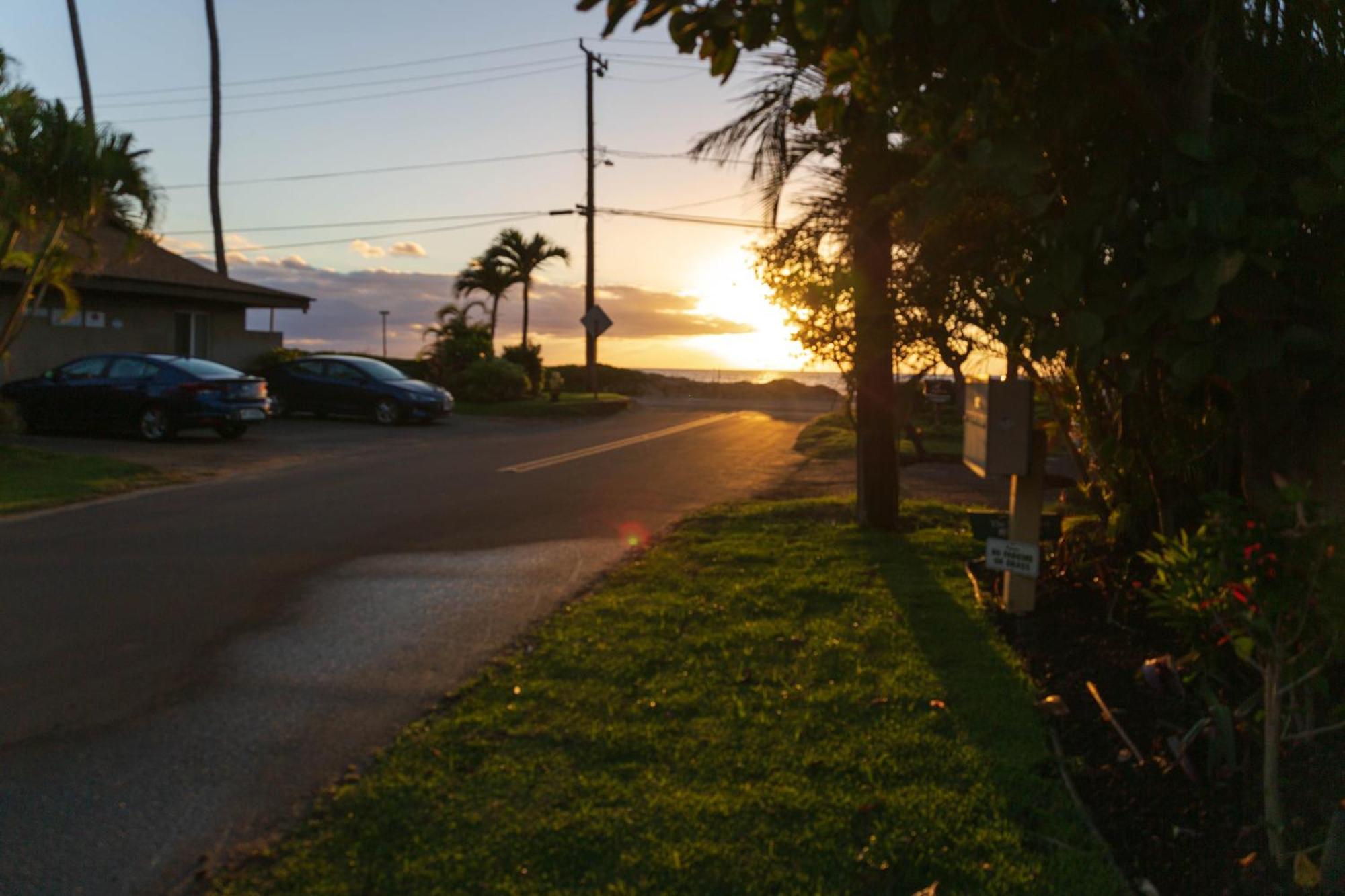 Plumeria Suite, 2-Bedrooms, Sleeps 6, Pool & Bbq, Pre-Renovation Summer Sale Kihei Exterior foto